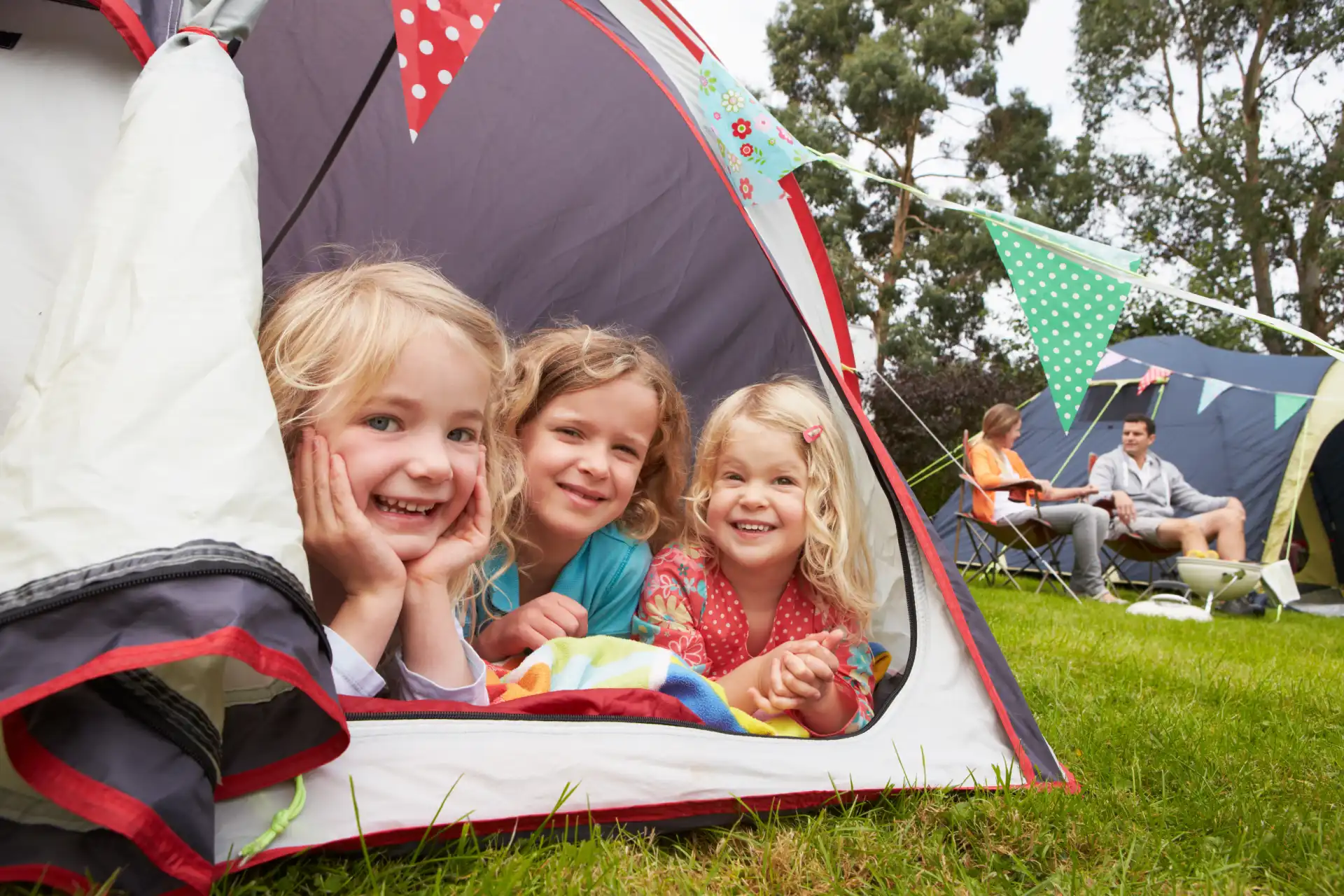 Camping en Picardie (Hauts de France) en Baie de Somme, le CAMPING LE BOIS DE PINS *** vous accueille dans la Somme à Cayeux-sur-Mer, à proximité d'une plage de sable
